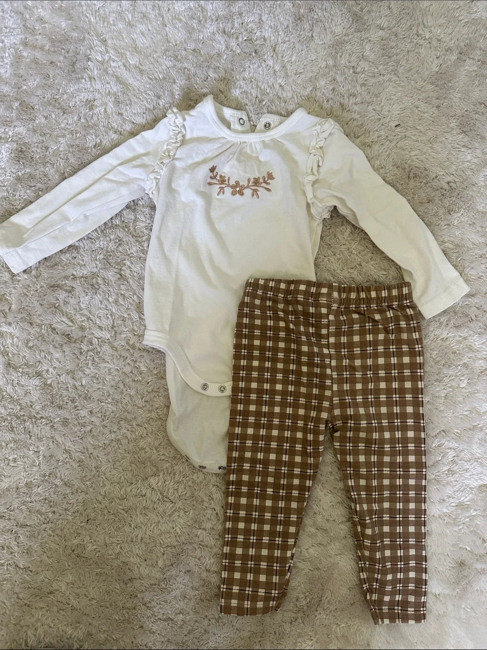 Rachel Zoe 6-9M Cream Ruffle Long-Sleeve Bodysuit with Brown Plaid Pants
